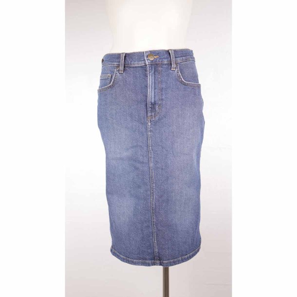 LEE denim skirt smal model str. 27 (19)