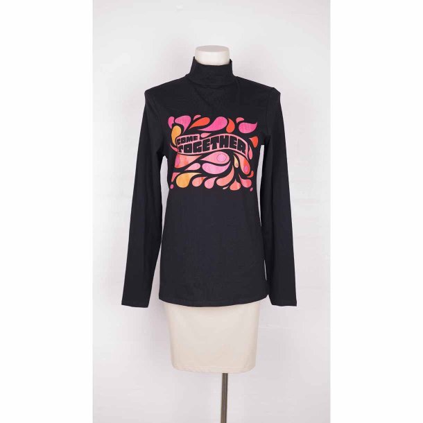 Margot t-shirt Come together. g49cm. som ny (24)