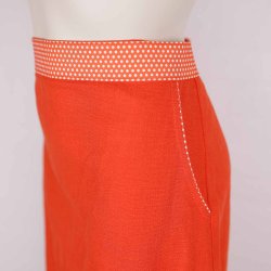 Margot rd nederdel M talje 42x2cm. som ny   (24)