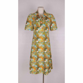 Margot kjole m pufrmer L som ny. g 47cm  (24)