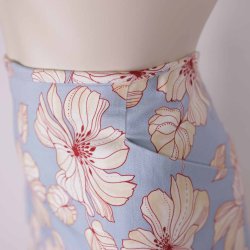 Du Milde Aneta nederdel, lysebl/creme. Str. 2XL (25)