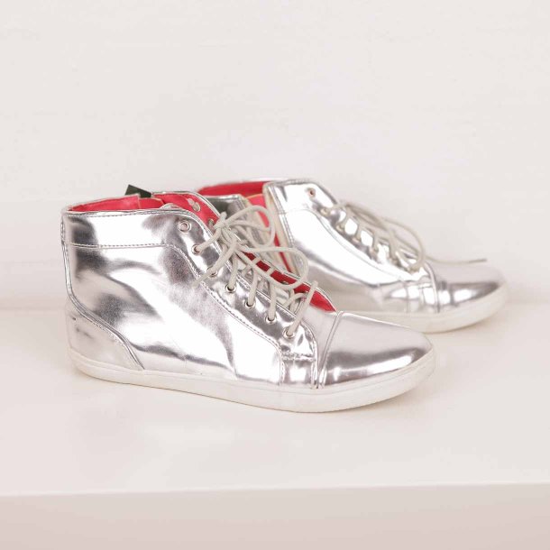Sneakers, slvfarvet, str 39 (25)