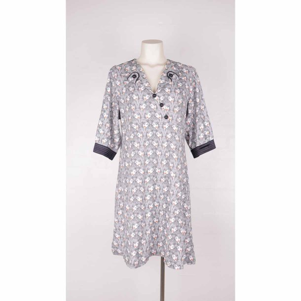 Margot Kjole med ansigter sort/hvid XXXL (33)