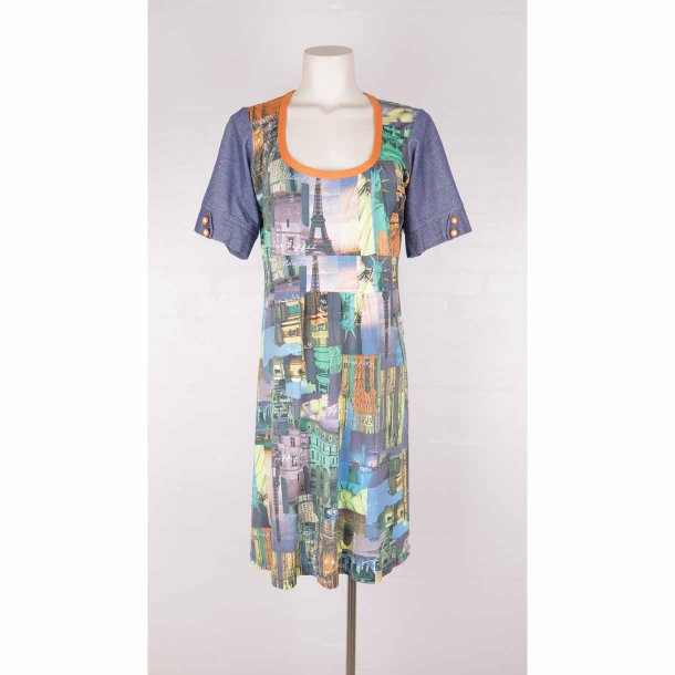 Margot Kjole 2XL - storbymotiver (33)