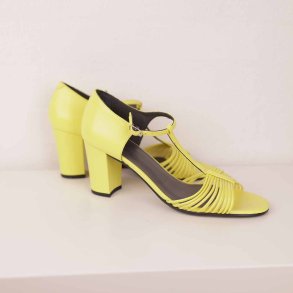 Nordic Shoe people gul hj sandal NYE! str. 41 (42)