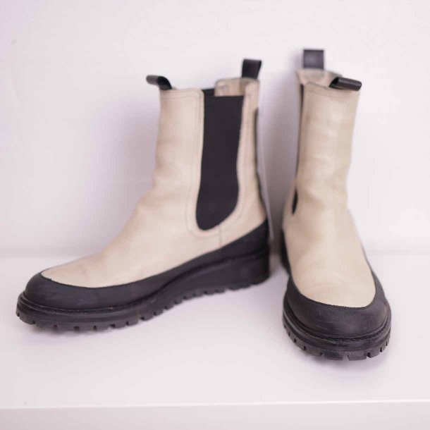 Ivylee chunhy boot creme/black m foer str. 40 (43)