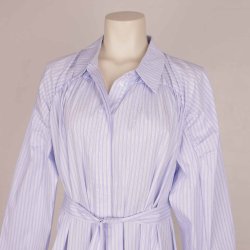 Minus skjortekjole str 46 hvid/lysebl m blte. NY (5)