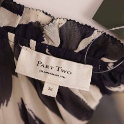 Part Two ciffon bluse creme/navy 100%viscose 36 (N65)