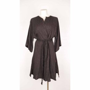 Rino kimino sort crepe m guld dots og blte XL (N65)