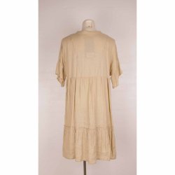 Claire kort vid kjole beige hr i etager som ny 38 (8)