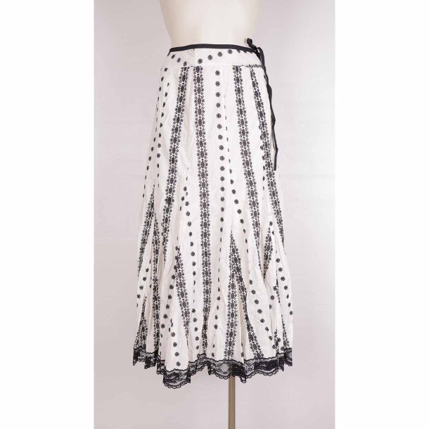 Femme nederdel m vidde og for NSN liv37cm 38 (8)