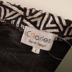Charles design kort kjole black/creme/orange L (N85)